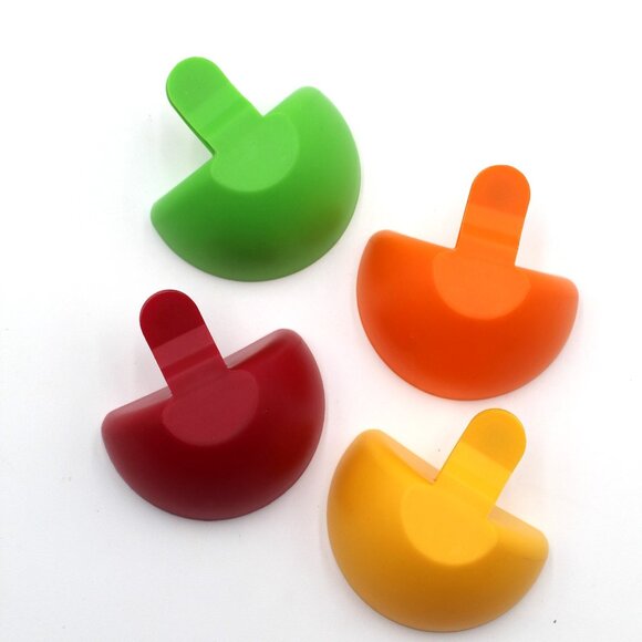 Set of 4 Dip Clip Bowls For Plate Sauce Grab Clip-on Dip Holders Dip Containers - Picture 3 of 4